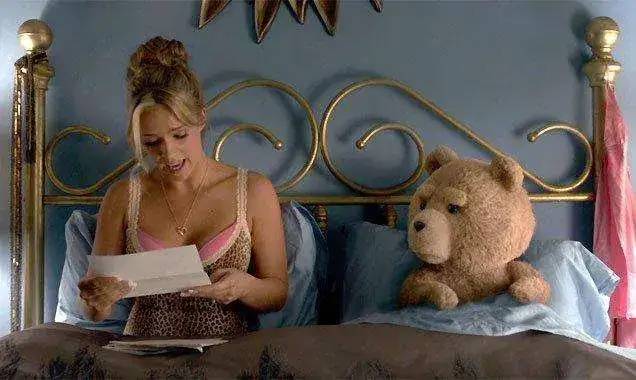ted-2-ted-jessica-barth-01-636-380