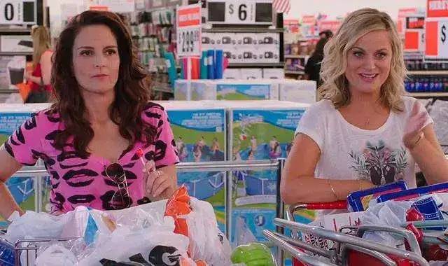 2015Sisters_Film_Still_150715.article_x4