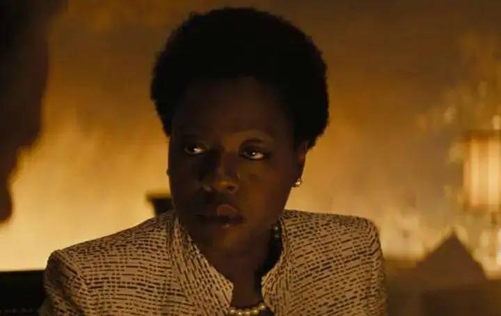 SHOM - Amanda Waller (10)